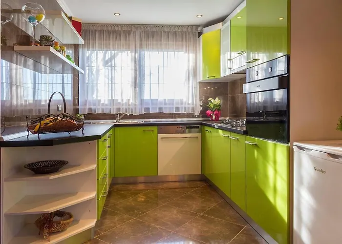 With A Parking Space - 15678 Апартаменты Пула